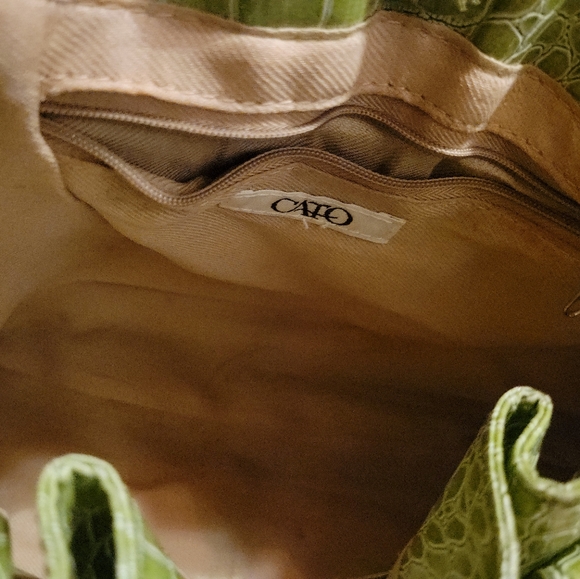 Green FAUX Croc Leather Bag - Picture 8 of 8